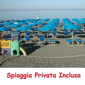 https://hotel-flora-marina-di-bibbona.it-tuscanyhotel.com